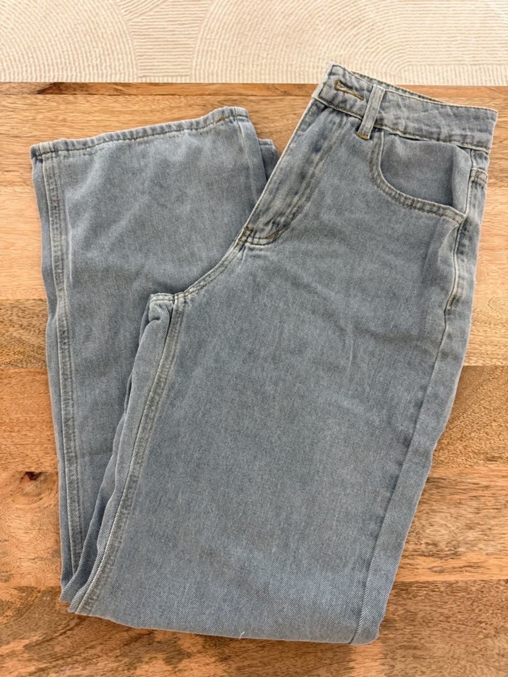 Classic Men’s Light Blue Denim Jeans